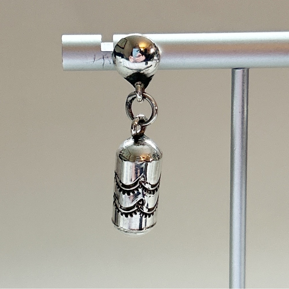 Southwestern Sterling Silver Earrings - Picture 6 of 8